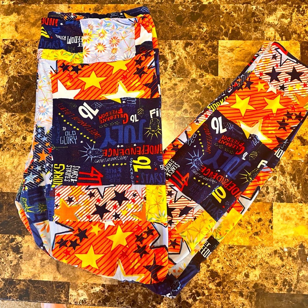 Lularoe TC 4th of July leggings